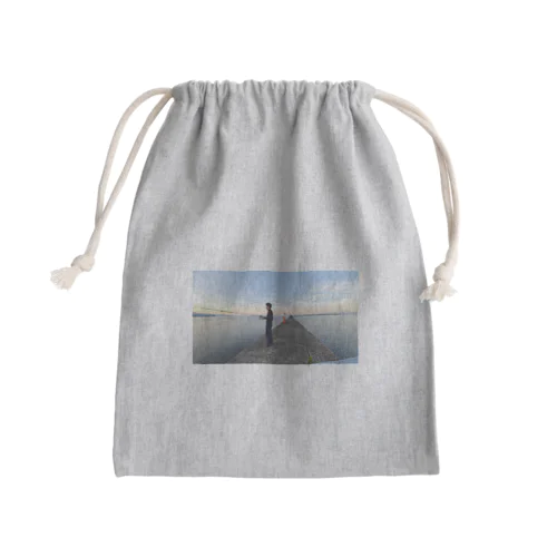 防波堤で釣りがしたい Mini Drawstring Bag