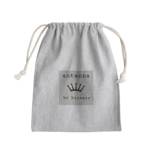 ロゴ入り Mini Drawstring Bag