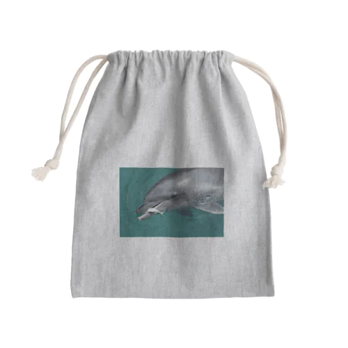 お魚をくわえたイルカさん。 Mini Drawstring Bag