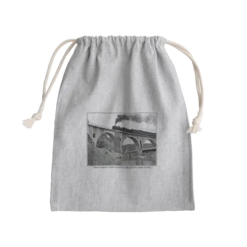 宮森川橋梁を渡る 蒸気機関車 C58239 Mini Drawstring Bag