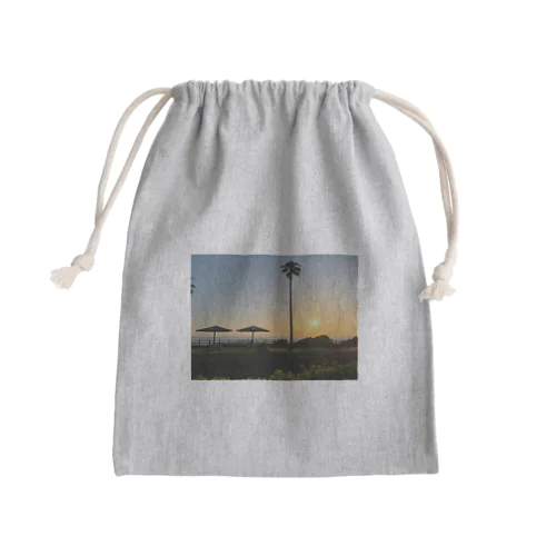 南国の朝日 Mini Drawstring Bag