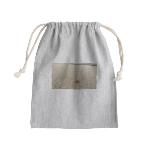 砂浜を駆けるヤドカリ☆ Mini Drawstring Bag