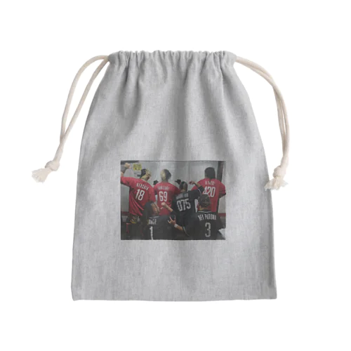 谷嵜○○ Mini Drawstring Bag