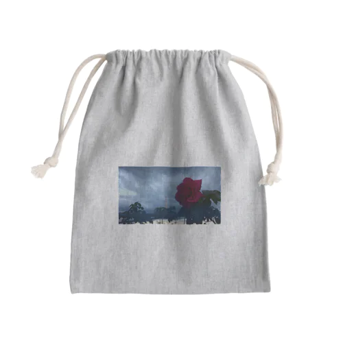 曇り空に咲く Mini Drawstring Bag
