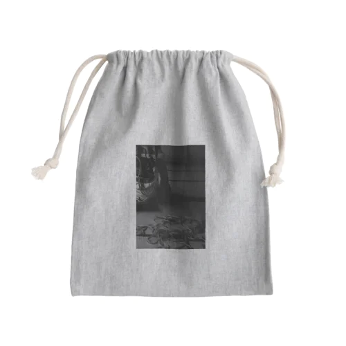 深淵 Mini Drawstring Bag