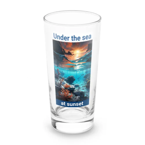 夕暮れの海の底！Under the SEA at sunset Long Sized Water Glass