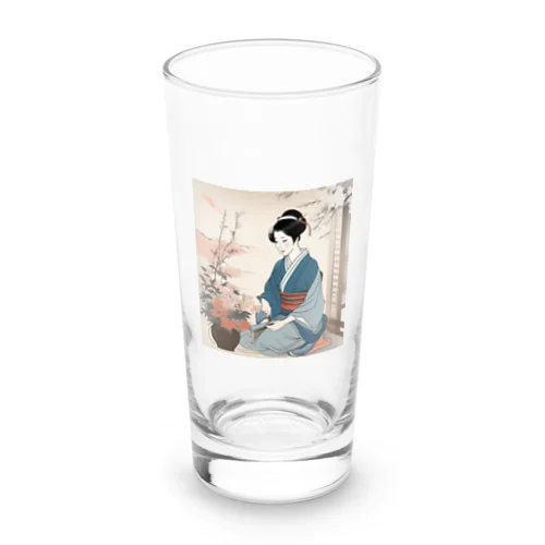 日本人女性生け花 ロンググラス