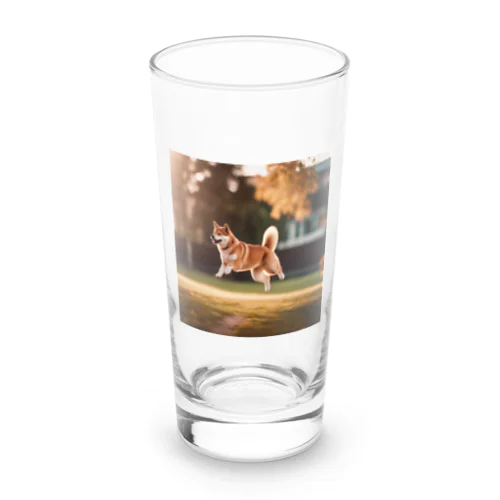 ジャンプするシバ犬 Long Sized Water Glass