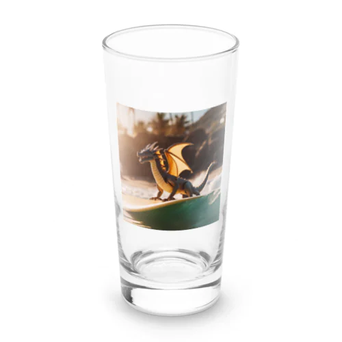 ドラゴンがサーフィンをしています Long Sized Water Glass