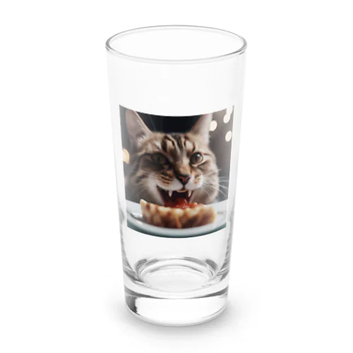 ごはんを食べている猫 Long Sized Water Glass