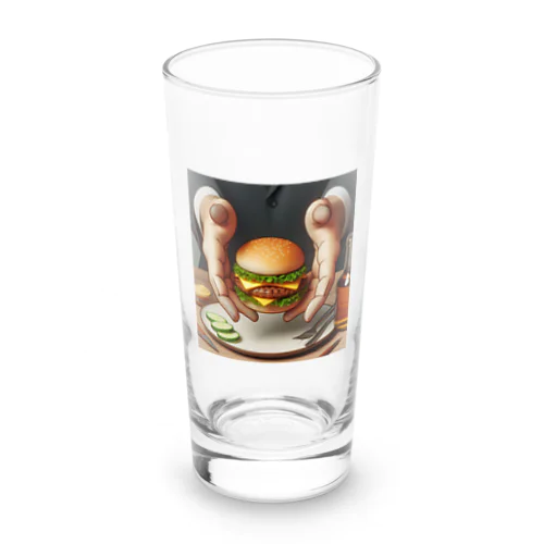田舎のおしゃれなレストランのハンバーガープレート Long Sized Water Glass