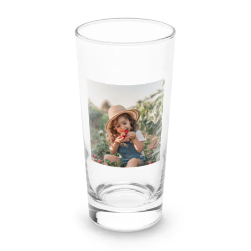 苺狩りで口にほうばんでいる女の子　ラフルール　1859 Long Sized Water Glass