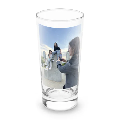 母と娘達の散歩 Long Sized Water Glass