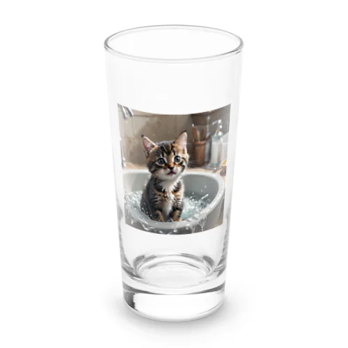 洗面器で遊んでいる子猫 Long Sized Water Glass