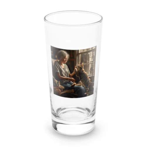 1人の女性と猫 Long Sized Water Glass