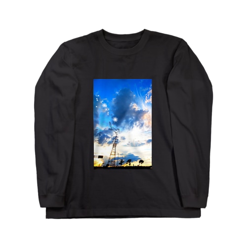 空と雲と鉄塔とにゃんこ Long Sleeve T-Shirt