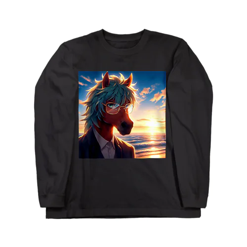 弁護士の馬、夕焼けの浜辺で自撮りする Long Sleeve T-Shirt