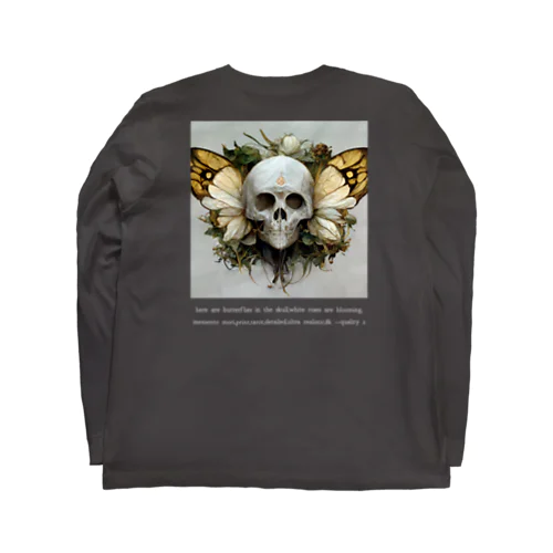 here are butterflies in the skull ロングスリーブTシャツ