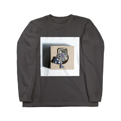 グレープカルセドニーのイヤリング Long Sleeve T-Shirt