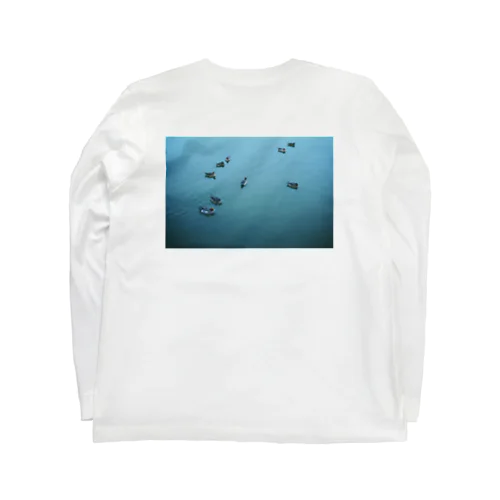 池に浮く鴨 Long Sleeve T-Shirt