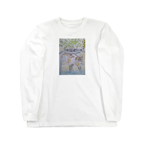 植木鉢の前のチビちゃん Long Sleeve T-Shirt