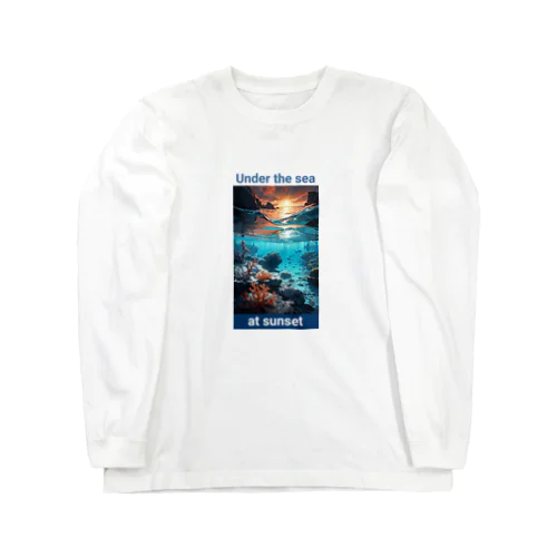 夕暮れの海の底！Under the SEA at sunset ロングスリーブTシャツ