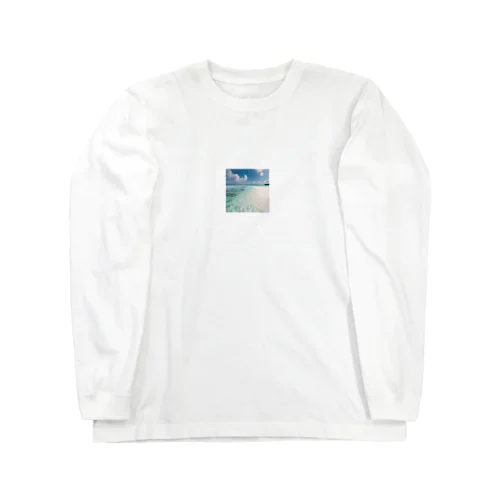 Beautiful beach Long Sleeve T-Shirt