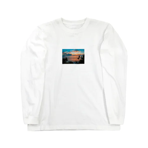 海と夕陽のコントラスト Long Sleeve T-Shirt
