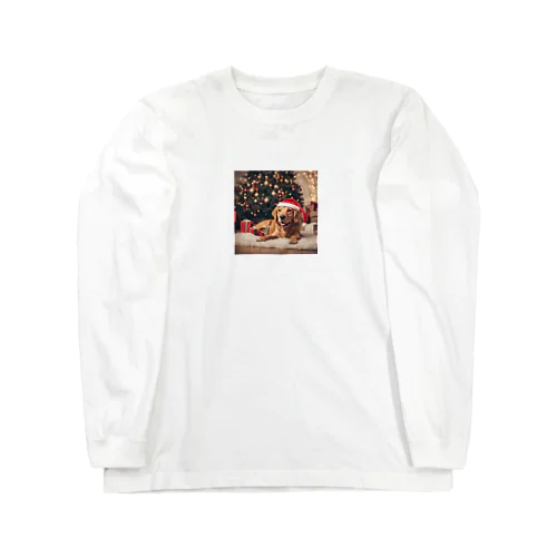 クリスマスを満喫する犬 Long Sleeve T-Shirt