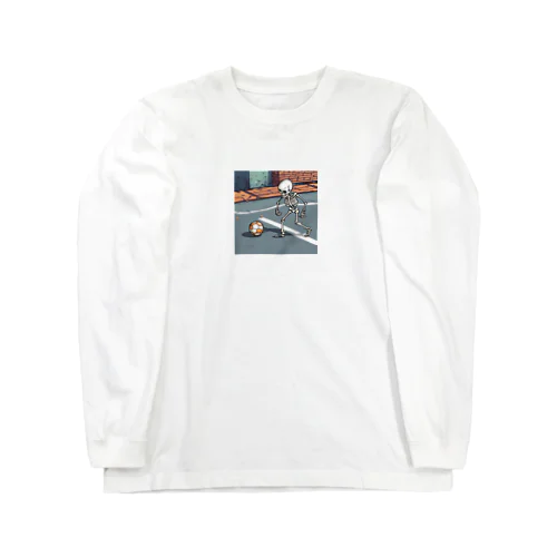 ストリートサッカーするスケルトン Long Sleeve T-Shirt