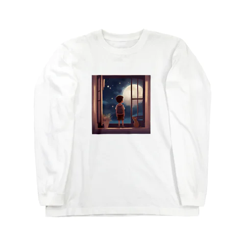 窓の中に立つ少年が、深い夜空を見つめている。 Long Sleeve T-Shirt