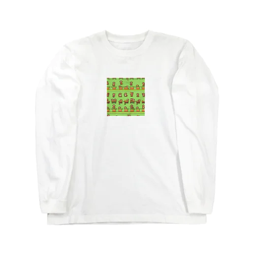 フルーツバーを食べる猿 Long Sleeve T-Shirt