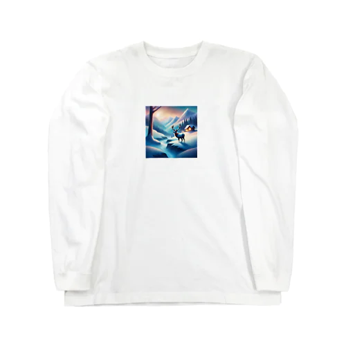 極光の冬景色とトナカイ Long Sleeve T-Shirt