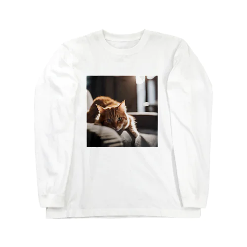 リビングでごろんとする猫 Long Sleeve T-Shirt