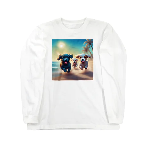 砂浜で遊ぶ子犬たち Long Sleeve T-Shirt