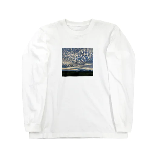 雲に占領された青空 Long Sleeve T-Shirt