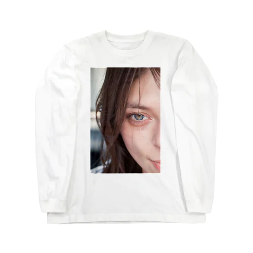 青い瞳の女性 Long Sleeve T-Shirt