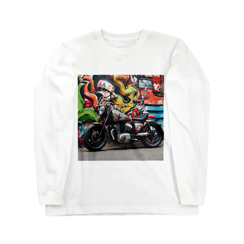 ストリートアートに映えるカスタムバイク Long Sleeve T-Shirt