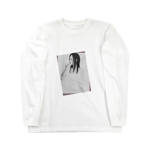 BENI Long Sleeve T-Shirt