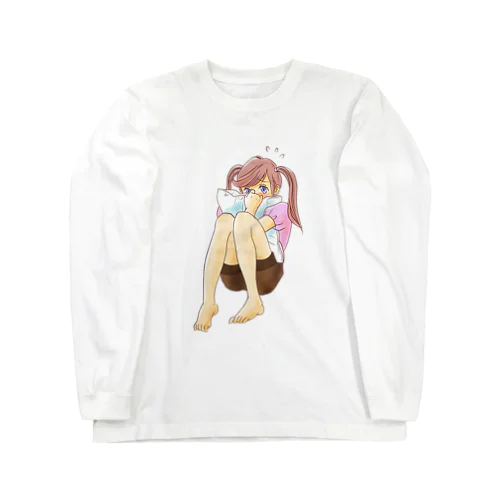 クッションを抱きしめる女の子 ロングスリーブTシャツ