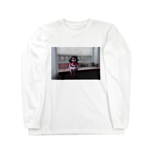 ドール Long Sleeve T-Shirt