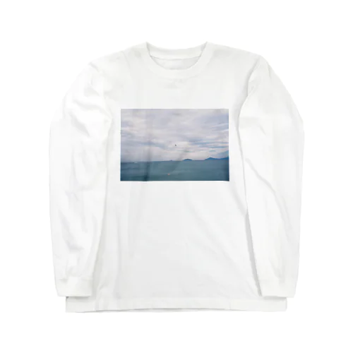 くもりの海でパラシュート Long Sleeve T-Shirt