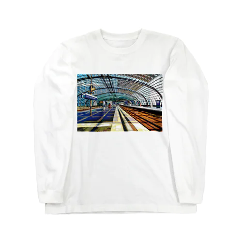 ドイツ ベルリン中央駅のホーム Long Sleeve T-Shirt