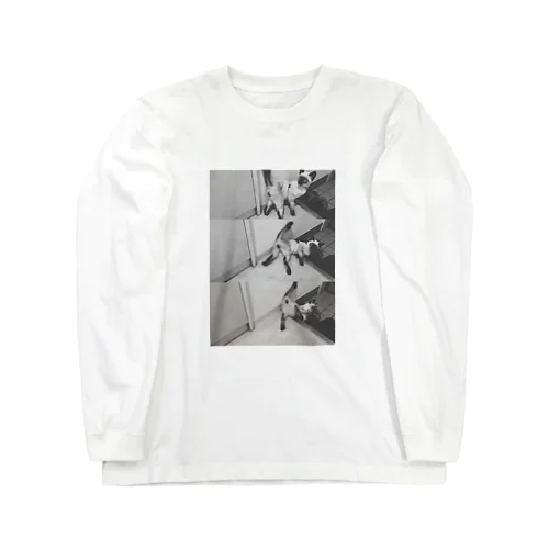 転びゆく猫 Long Sleeve T-Shirt