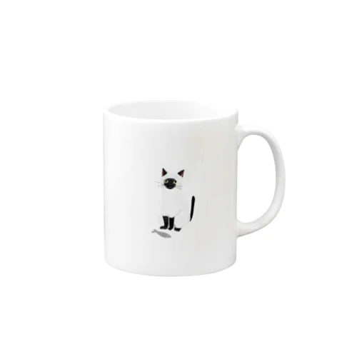 お魚を贈るシャム猫 Mug