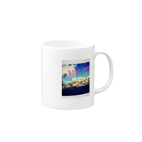 kiss me Mug