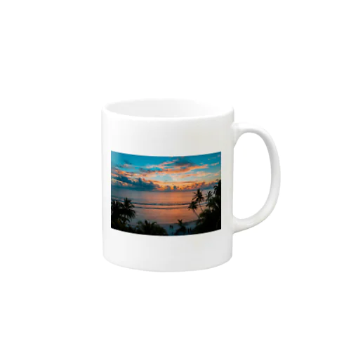 海と夕陽のコントラスト Mug