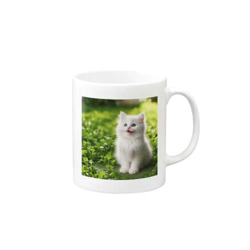 笑ってる可愛い白い猫 Mug