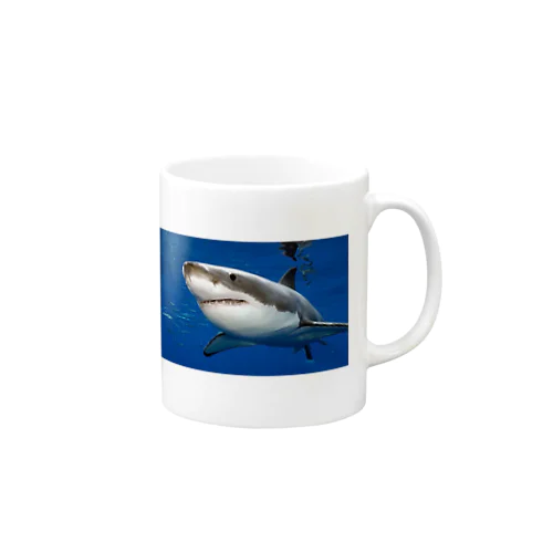 海のキングホウジロサメが登場 Mug