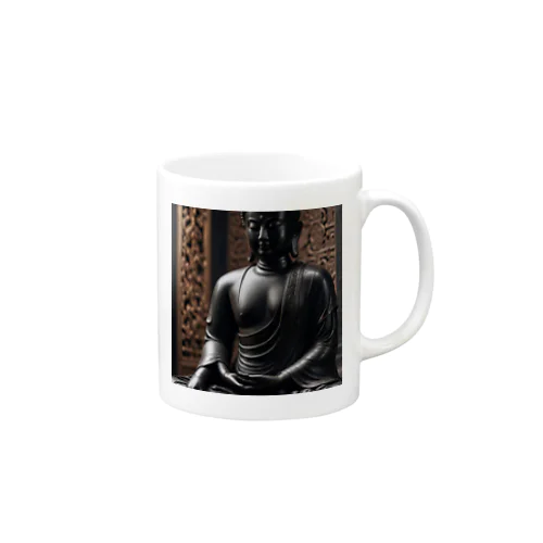 深みのある漆黒の色合いが美しく輝く厳かな仏像。 Mug